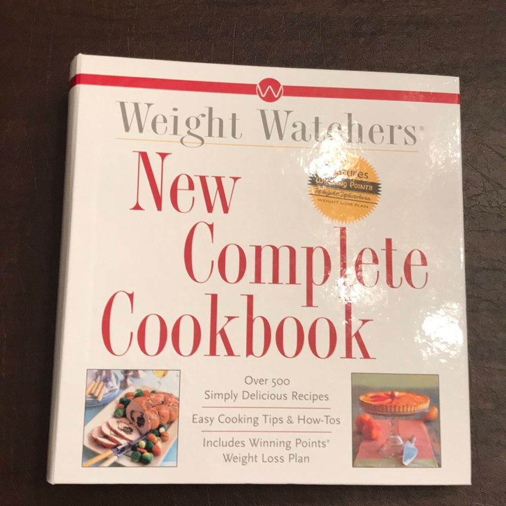 Weight Watchers New Complete Cookbook Hardback